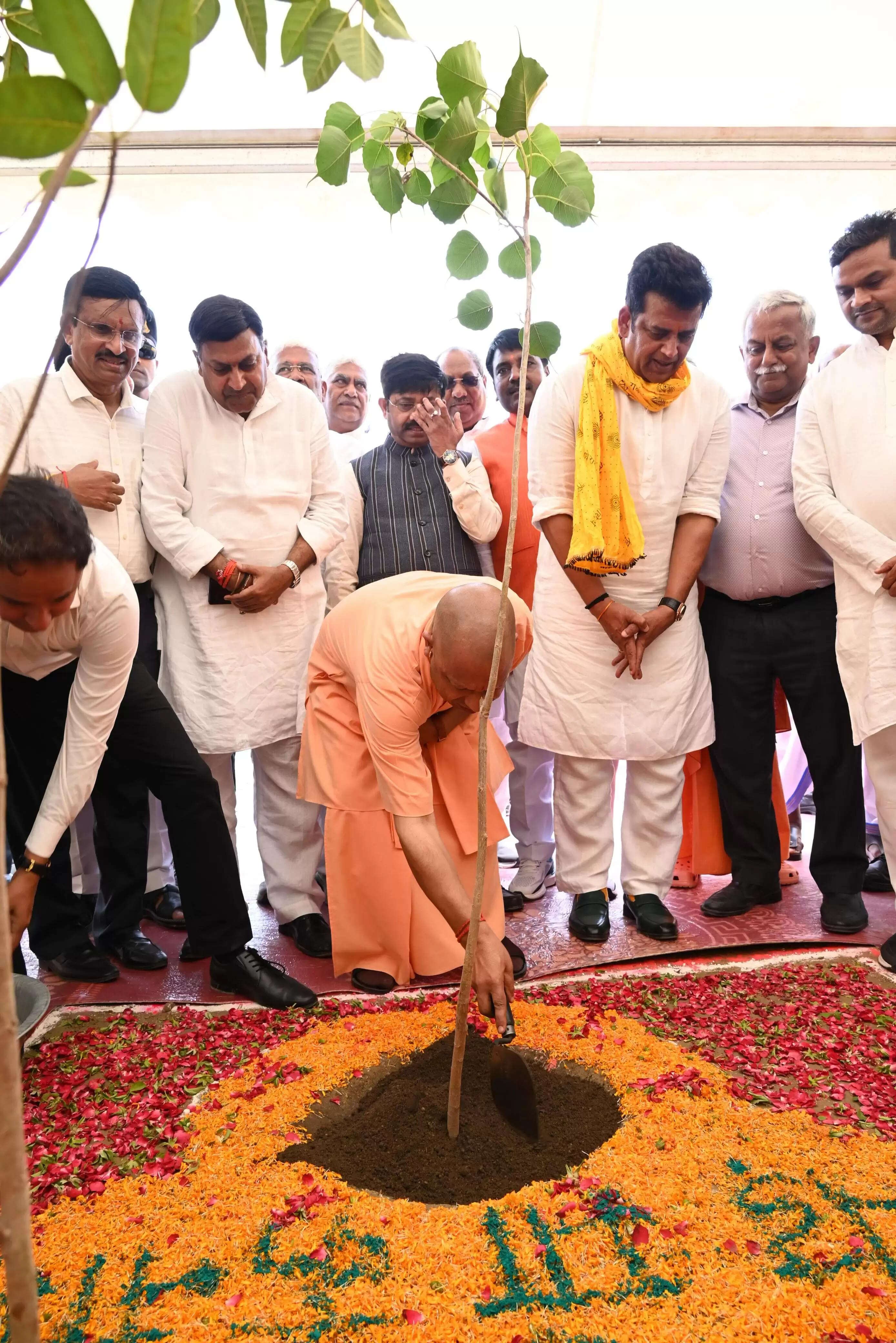 सेवा, सुशासन और विकास के ब्रांड एंबेसडर हैं सीएम योगी : नन्दी