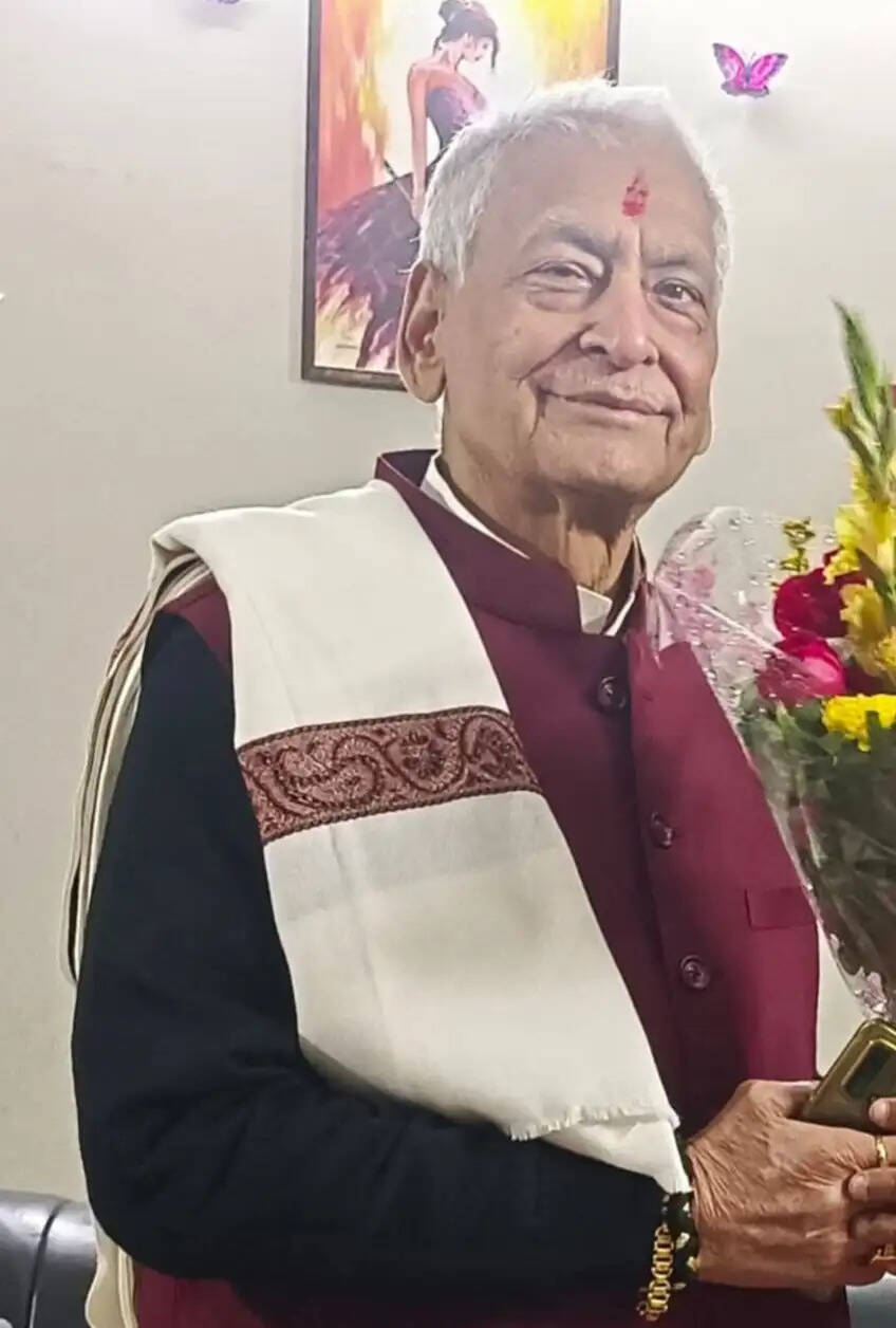 नहीं रहे गरीबों के मसीहा डॉक्टर शत्रुघन ,श्रद्धांजलि को लगा तांता