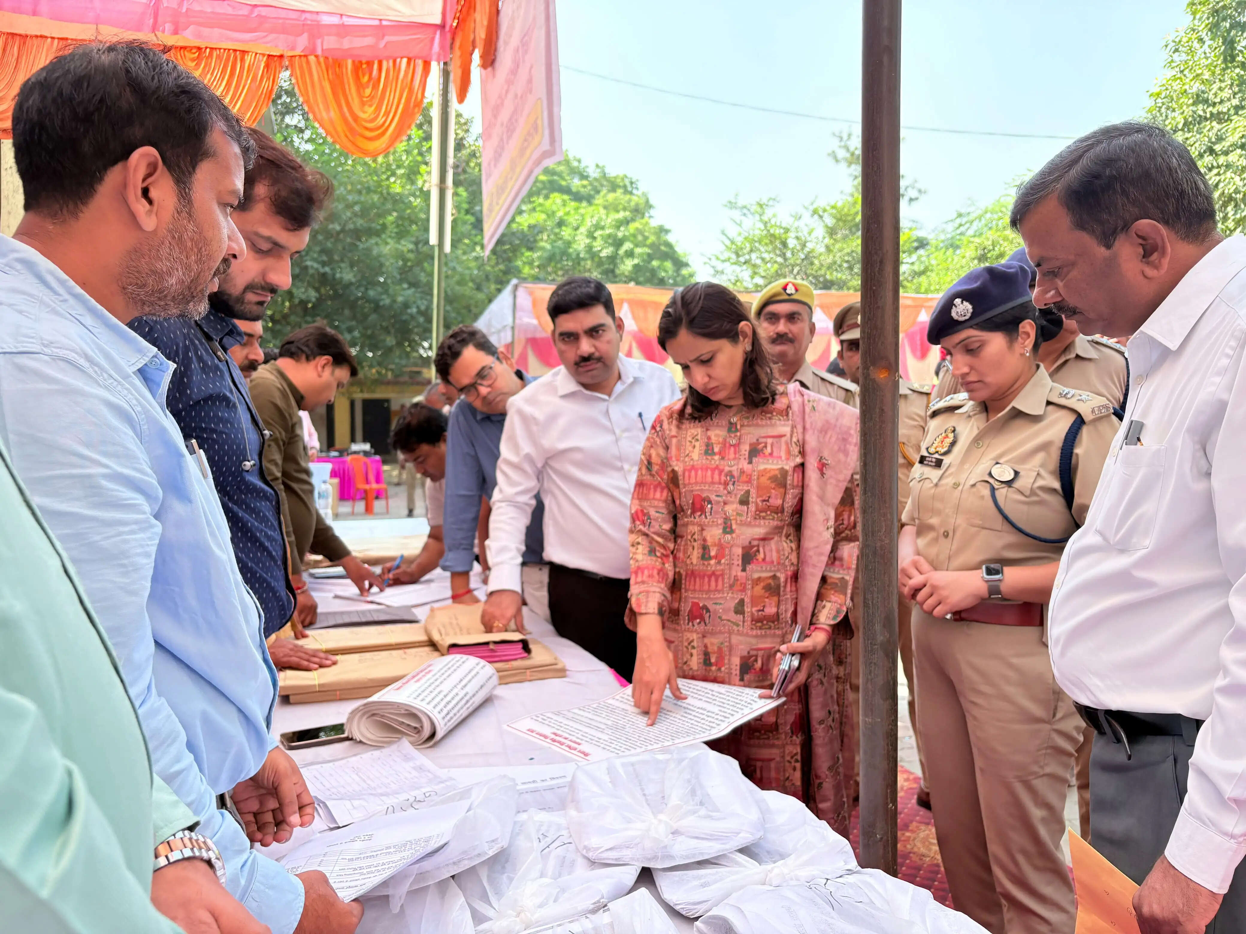 जिलाधिकारी ने मुख्यमंत्री आरोग्य मेले का किया औचक निरीक्षण*
