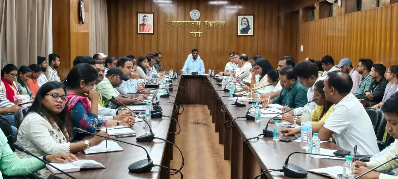 एसआईआर में एक भी एन्यूमरेशन फॉर्म न हाे मिसप्लेस : उपायुक्त