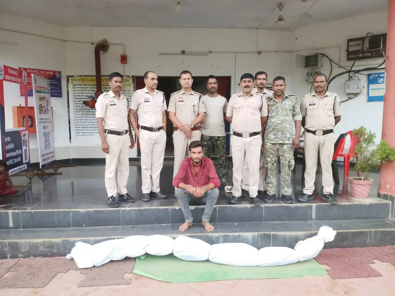 निर्माणाधीन मकान में उगा रखा था गांजे का पौधा, पुलिस ने आरोपित को किया गिरफ्तार