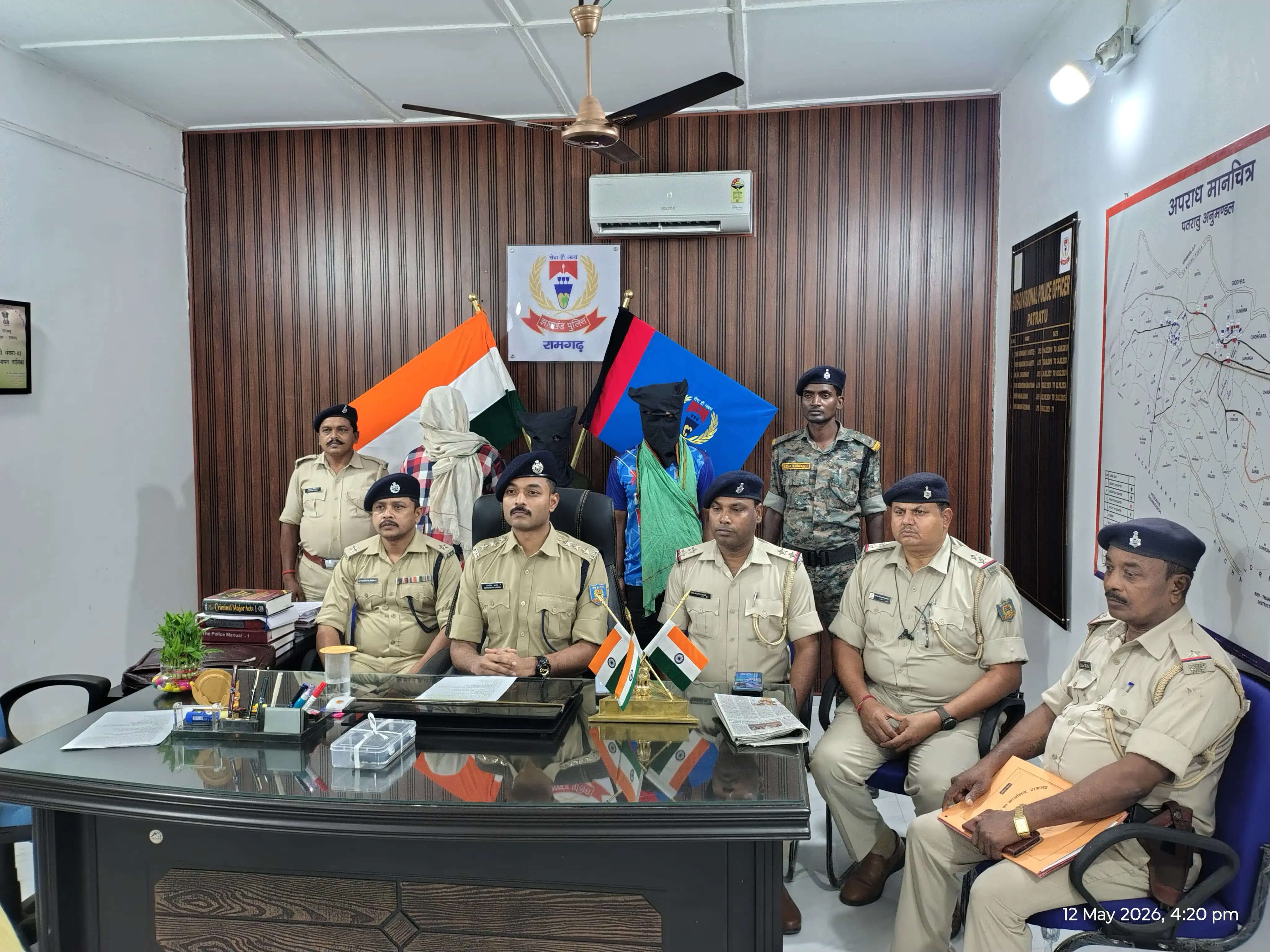 चोरी का ट्रैक्टर बरामद, तीन गिरफ्तार