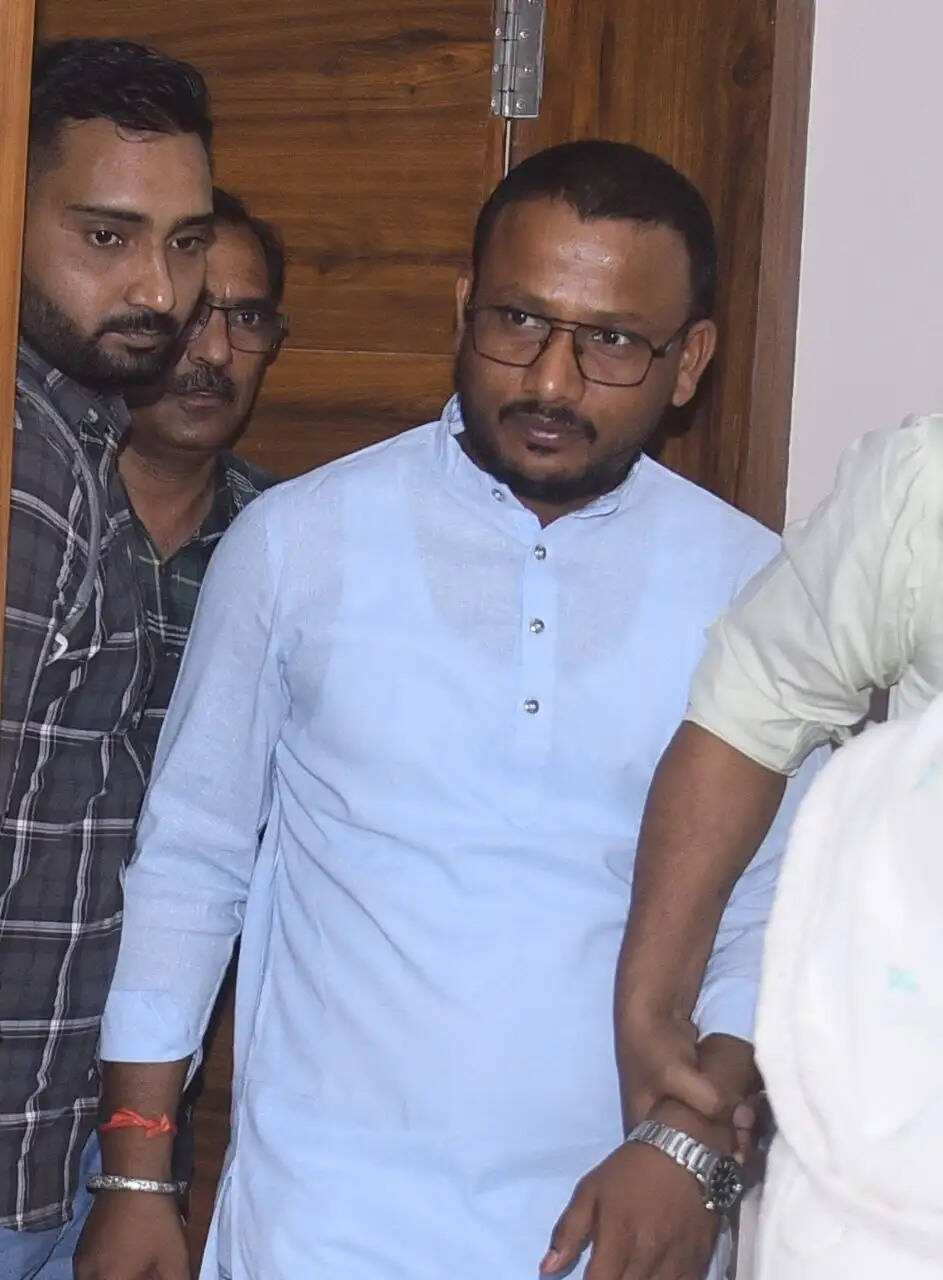 राजस्थान: बागीदौरा के विधायक जयकृष्ण पटेल 20 लाख की रिश्वत लेते रंगे हाथों गिरफ्तार