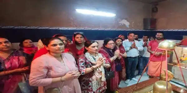 ज्येष्ठ माह के बड़े मंगलवार पर यज्ञा बाबा आश्रम में भक्ति का संगम, सामूहिक सुंदरकांड पाठ का आयोजन
