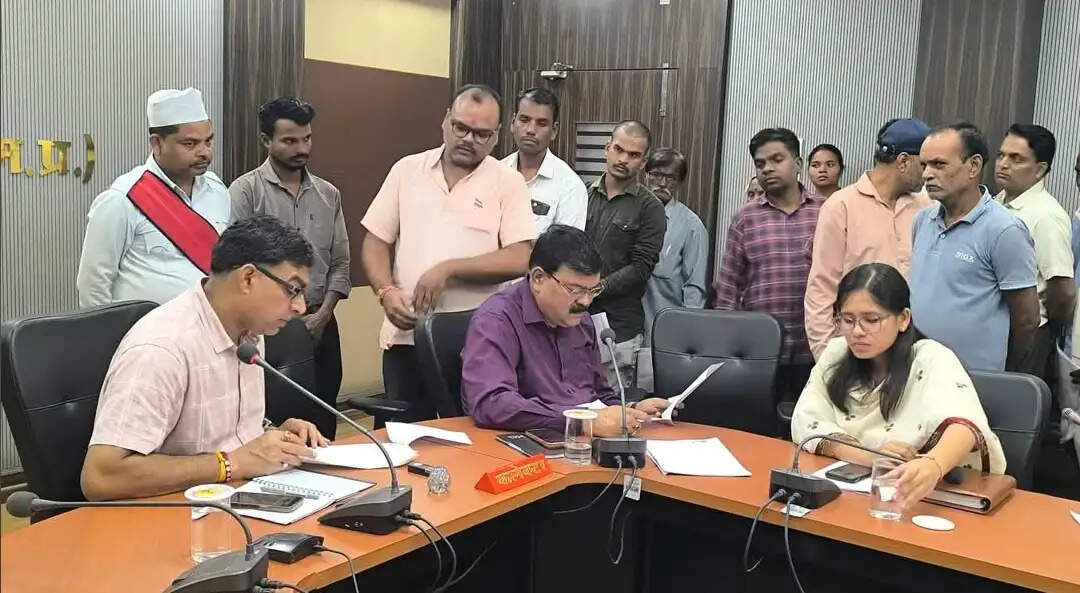 अनूपपुर: जनसुनवाई में भाजपा का'सहयोग सेल'शुरू, कलेक्टर ने सुनी लोगों की समस्या