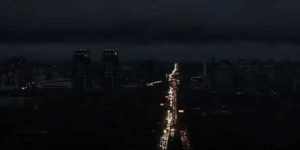 स्पेन और पुर्तगाल में भीषण बिजली संकट, परिवहन और संचार सेवाएं बाधित