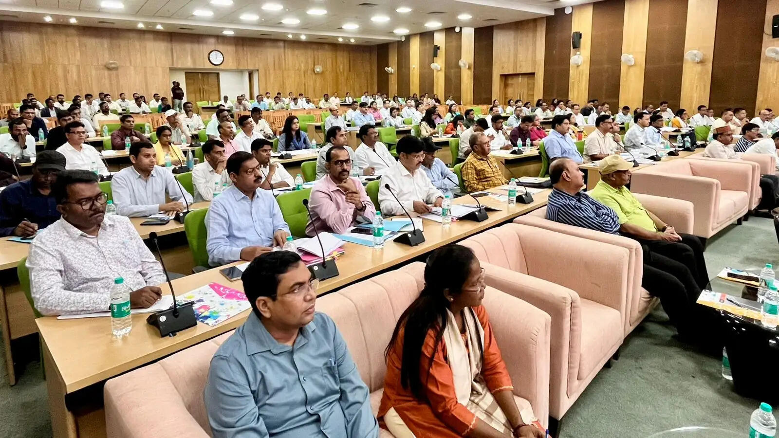 झारखंड में अगस्त 2026 तक महज 41 प्रतिशत राजस्व वसूली, चिंता का विषय : राधाकृष्ण किशोर