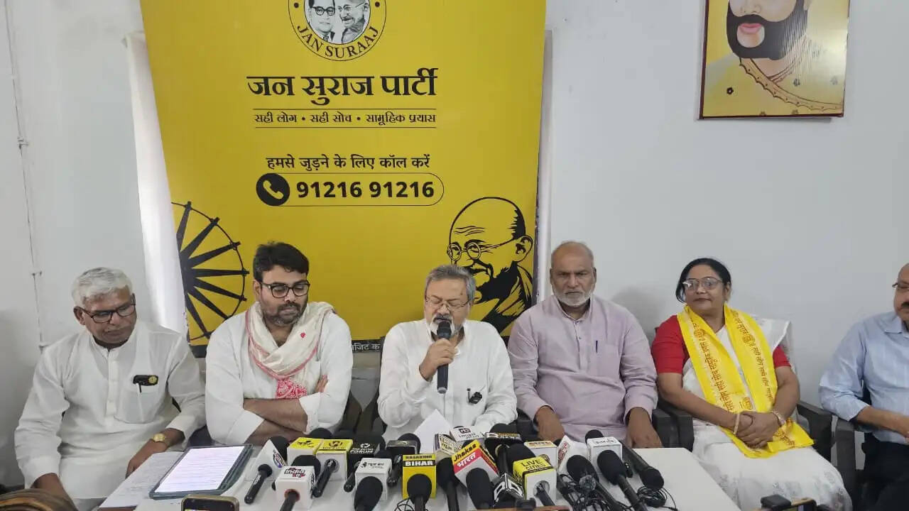 जन सुराज का सरकार पर हमला, मनोज भारती ने कहा - पीएचडी-रिसर्च स्कॉलर्स के साथ हो रहा अन्याय