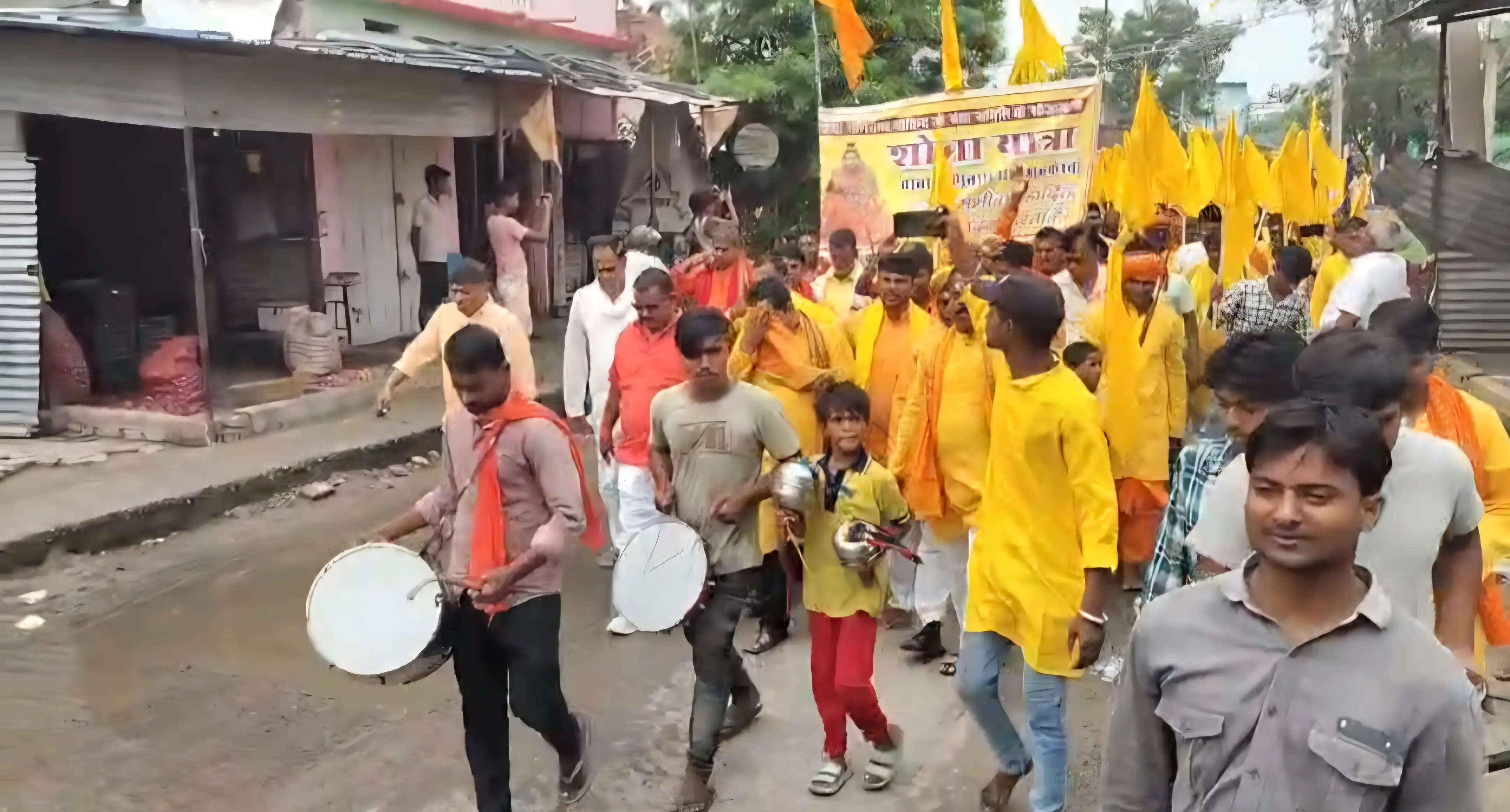 बाबा गणिनाथ गोविंद के पूजनोत्सव में उमड़ी श्रद्धालुओं की भीड़