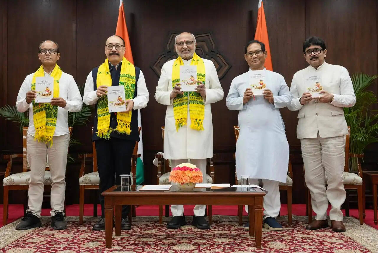 भवाइया लोक संगीत पर पुस्तक का विमोचन, उपराष्ट्रपति ने सांस्कृतिक विरासत बचाने पर दिया जोर