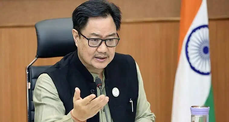 पेपर लीक कानून पर सरकार का संदेश, विपक्ष से संसद चलाने में सहयोग की अपील