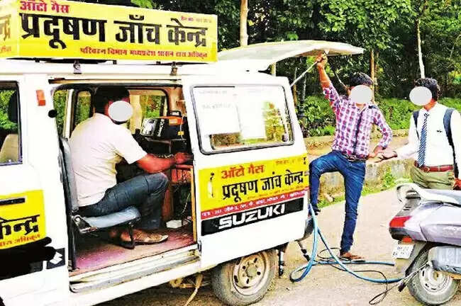 ग्वालियरः विहित प्रक्रिया अपनाए बगैर प्रदूषण प्रमाण-पत्र जारी कर रहे केन्द्रों की खैर नहीं