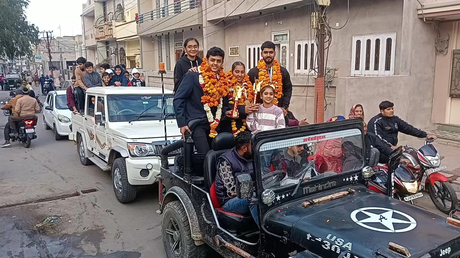 इण्डो नेपाल ट्राई सीरिज बैडमिन्टन में बीकानेर के खिलाड़ियाें ने गोल्ड मेडल जीत कर भारत का नाम किया रोशन