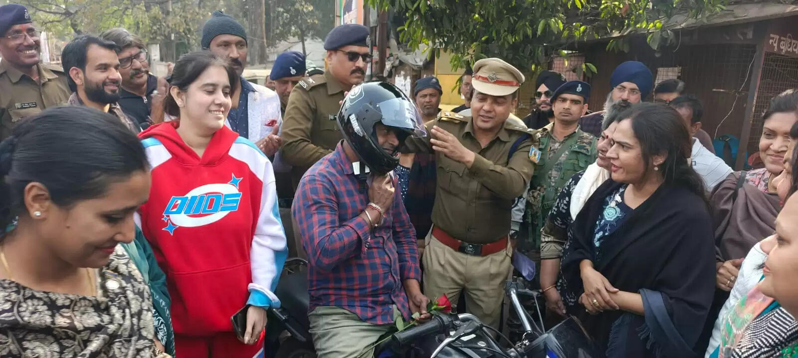 सड़क सुरक्षा समाज के प्रत्येक नागरिक की है जिम्मेदारी : एसपी