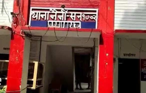 प्रयागराज में डम्पर से कुचलकर एक ही परिवार के चार लोगों की मौत