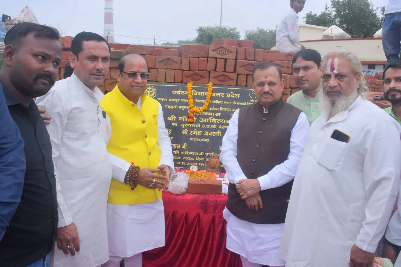 कानपुर का पनकी हनुमान मंदिर 1.84 करोड़ से संवरेगा, सांसद ने विकास कार्यों का किया शिलान्यास
