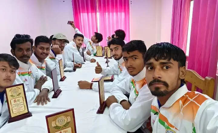 नवादा के दो युवक राष्ट्रीय कबड्डी टीम में शामिल, जिले का बढ़ाया गौरव