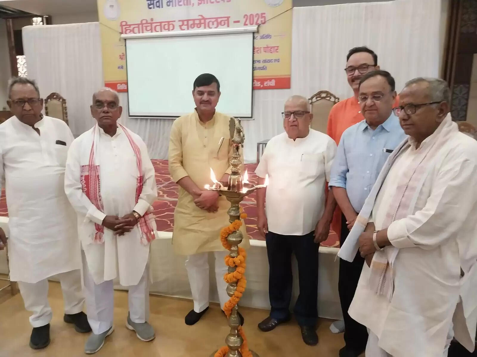 सामाजिक परिवर्तन के लिए सेवा करती है सेवा : रामेंद्र सिंह