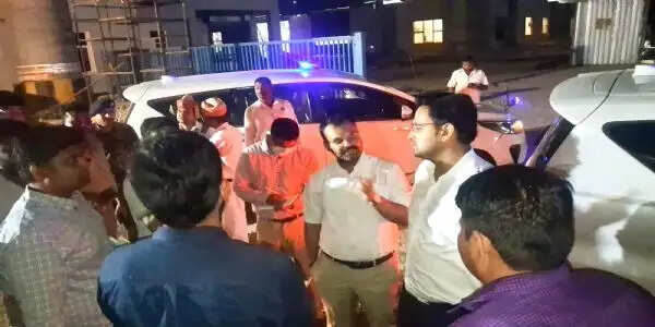 कंपनी बाग से रावतपुर तक 15 दिन में सड़क निर्माण करें पूरा : अर्पित उपाध्याय