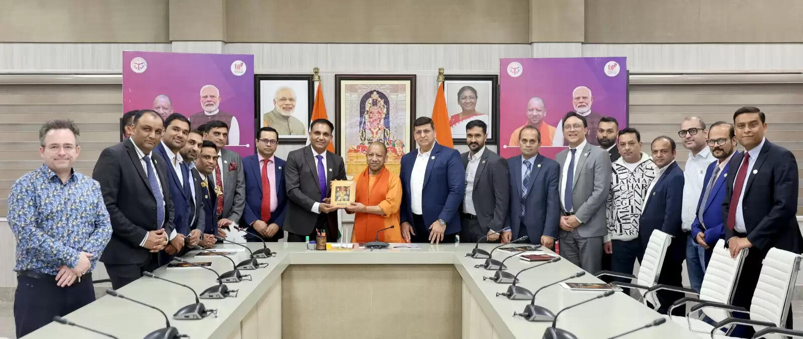 यूपी में एमएसएमई, धार्मिक पर्यटन व हॉस्पिटैलिटी सेक्टर में निवेश करेंगे कनाडा के उद्यमी