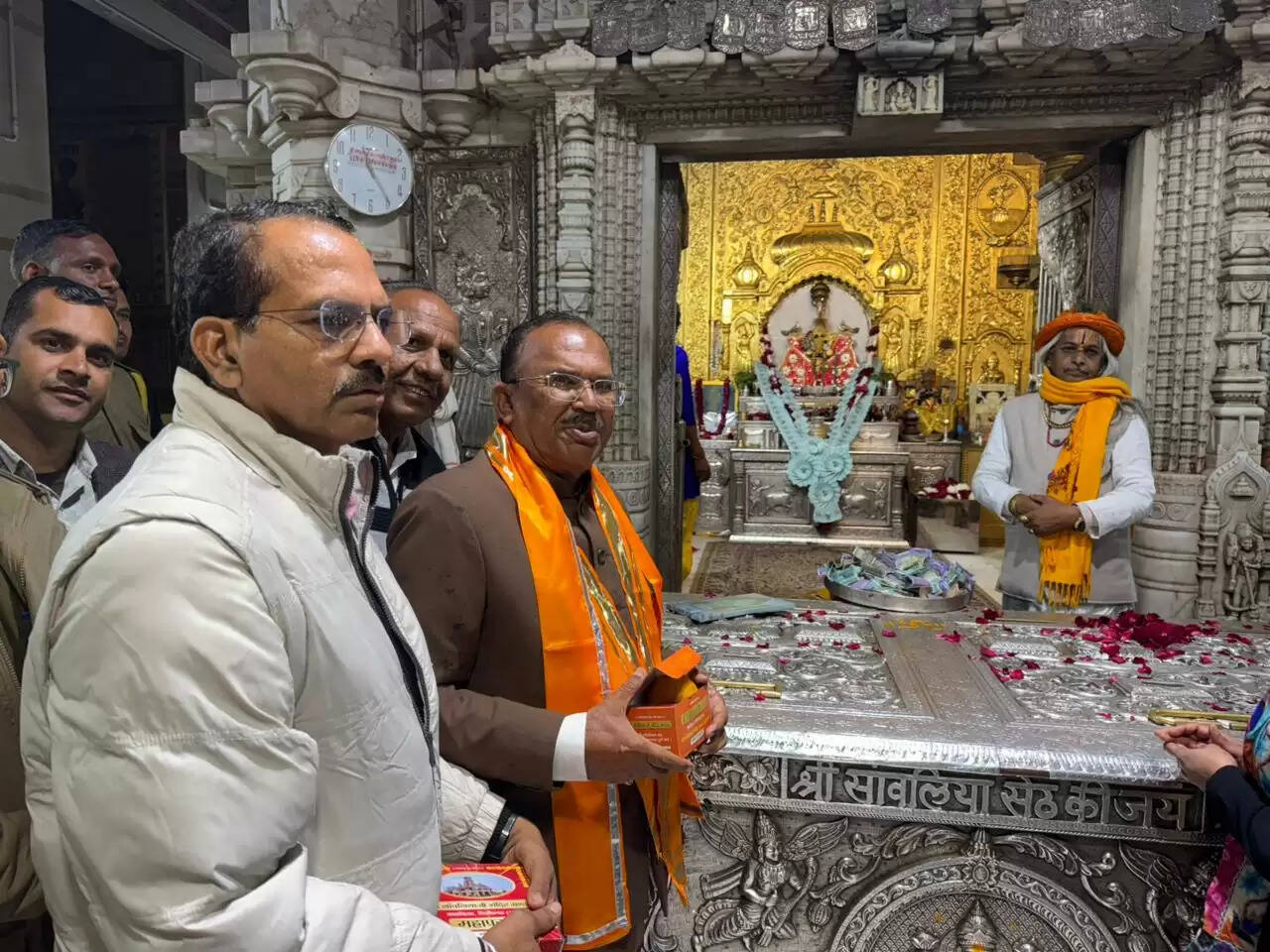 विधानसभा अध्यक्ष देवनानी ने किए सांवलिया सेठ के दर्शन, शिल्प कला की सराहना की