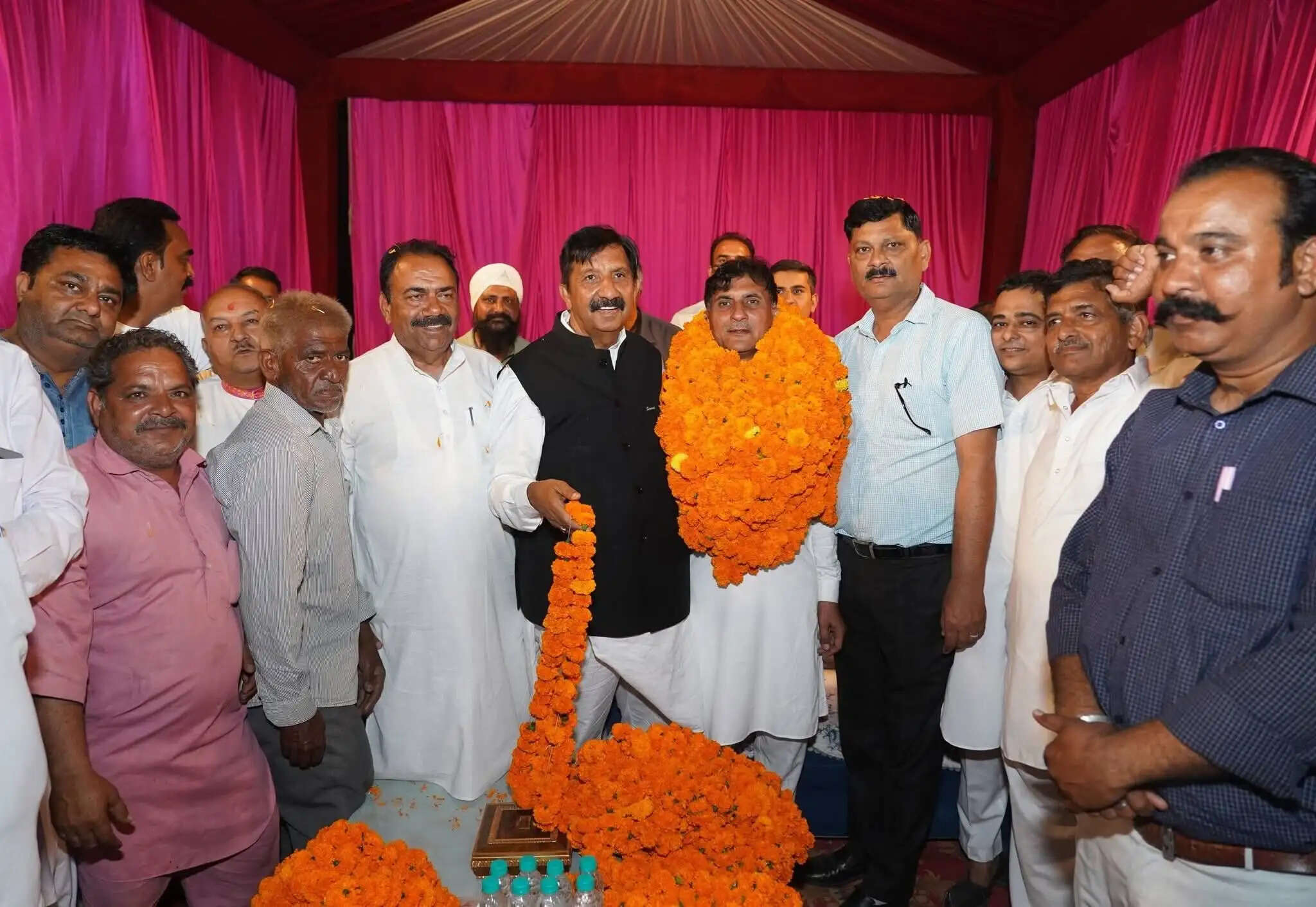 नवनियुक्त अध्यक्ष संदीप अग्निहोत्री की ताजपोशी,&nbsp;उपमुख्यमंत्री ने भरा कार्यकर्ताओं में जोश, नये अध्यक्ष के स्वागत में उमड़ा जनसैलाब