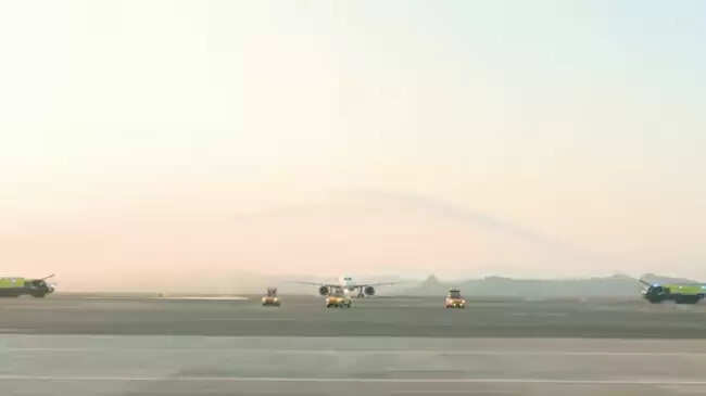 अडानी ग्रुप के नवी मुंबई एयरपोर्ट पर कामर्शियल ऑपरेशन शुरू