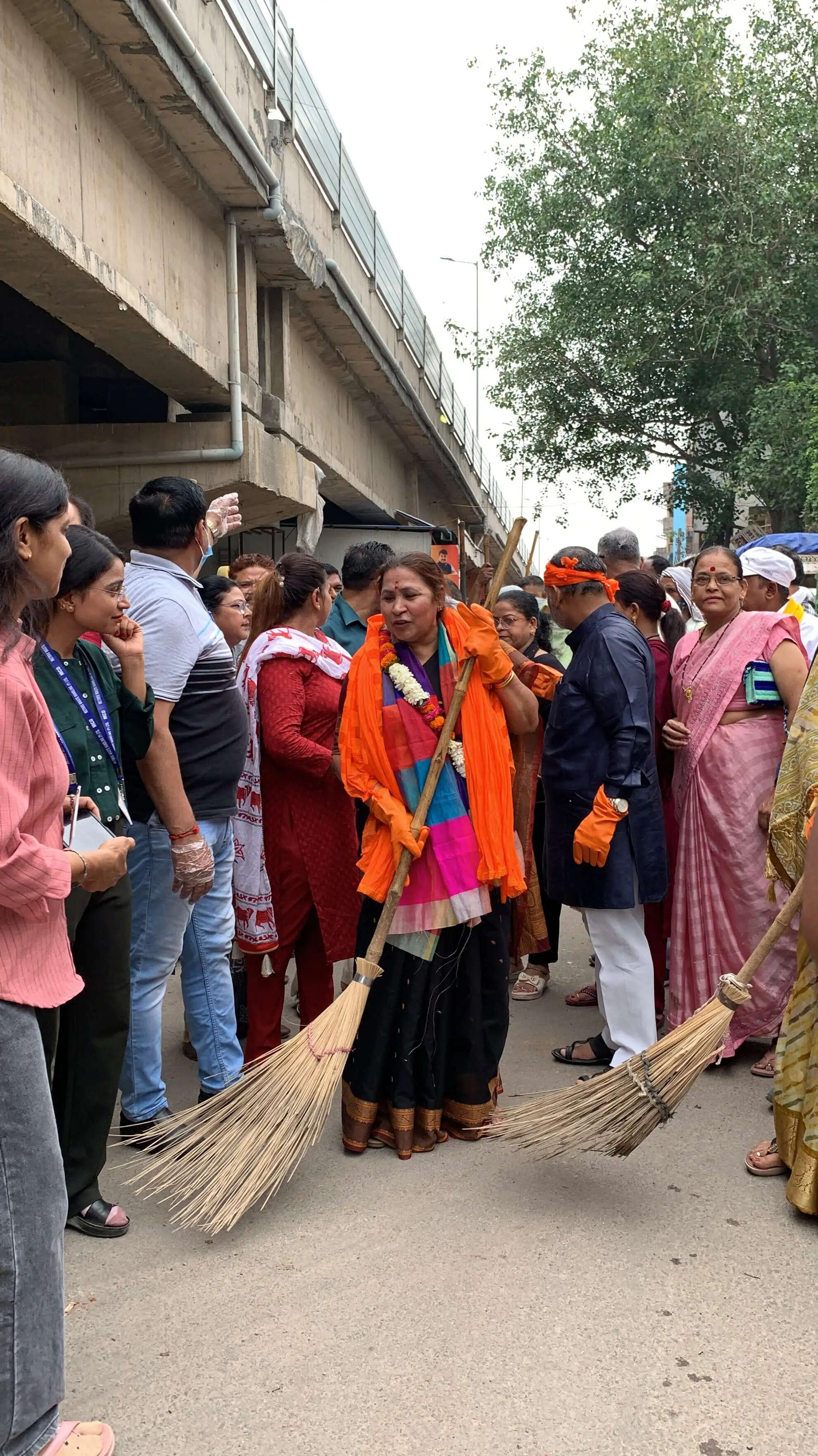 भजनपुरा वार्ड में विशेष स्वच्छता अभियान, जनप्रतिनिधियों ने लिया स्वच्छता का संकल्प