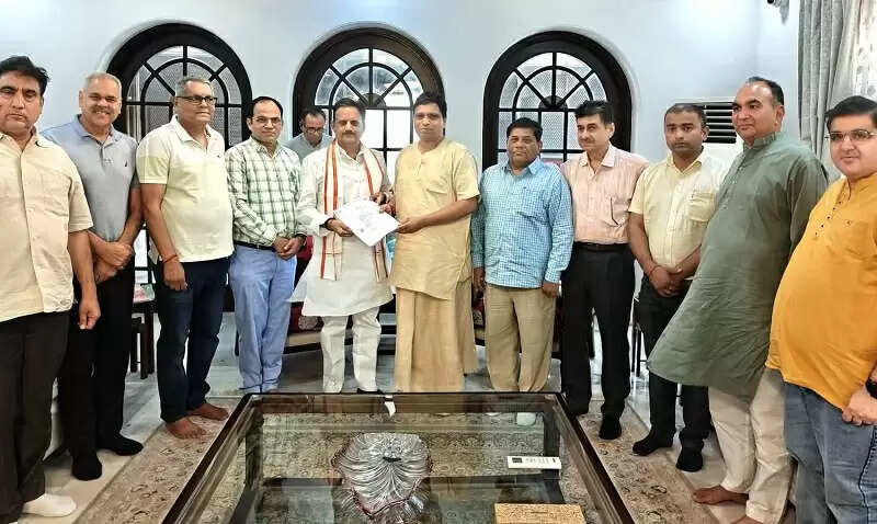 रीजनल इंडस्ट्री कॉनक्लेव से विंध्य क्षेत्र के सर्वांगीण विकास के खुले हैं द्वार: उप मुख्यमंत्री शुक्ल