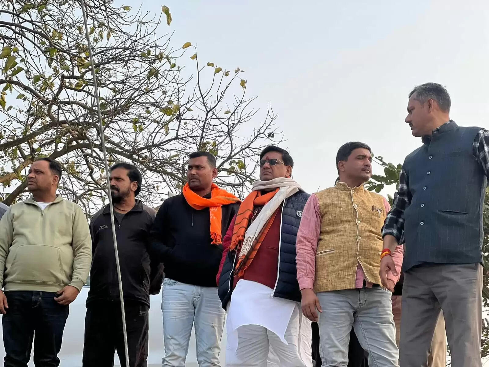 विधायक ने लिया कटाव स्थल का जायजा