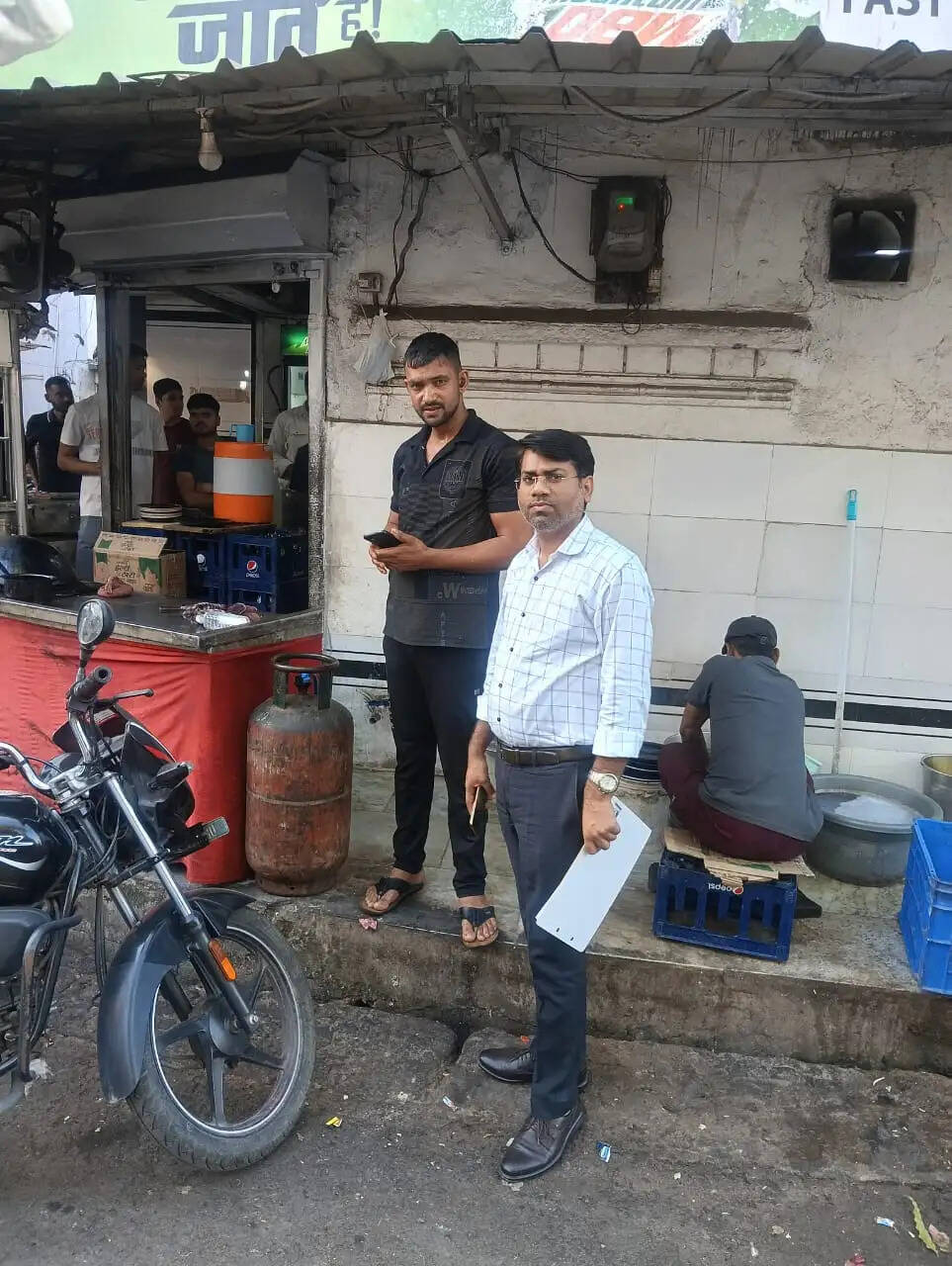 गैस सिलेंडरों की अवैध रिफिलिंग एवं कालाबाजारी पर कार्रवाई जारी, अब तक दर्ज हुए 12 मुकदमें : डीएसओ