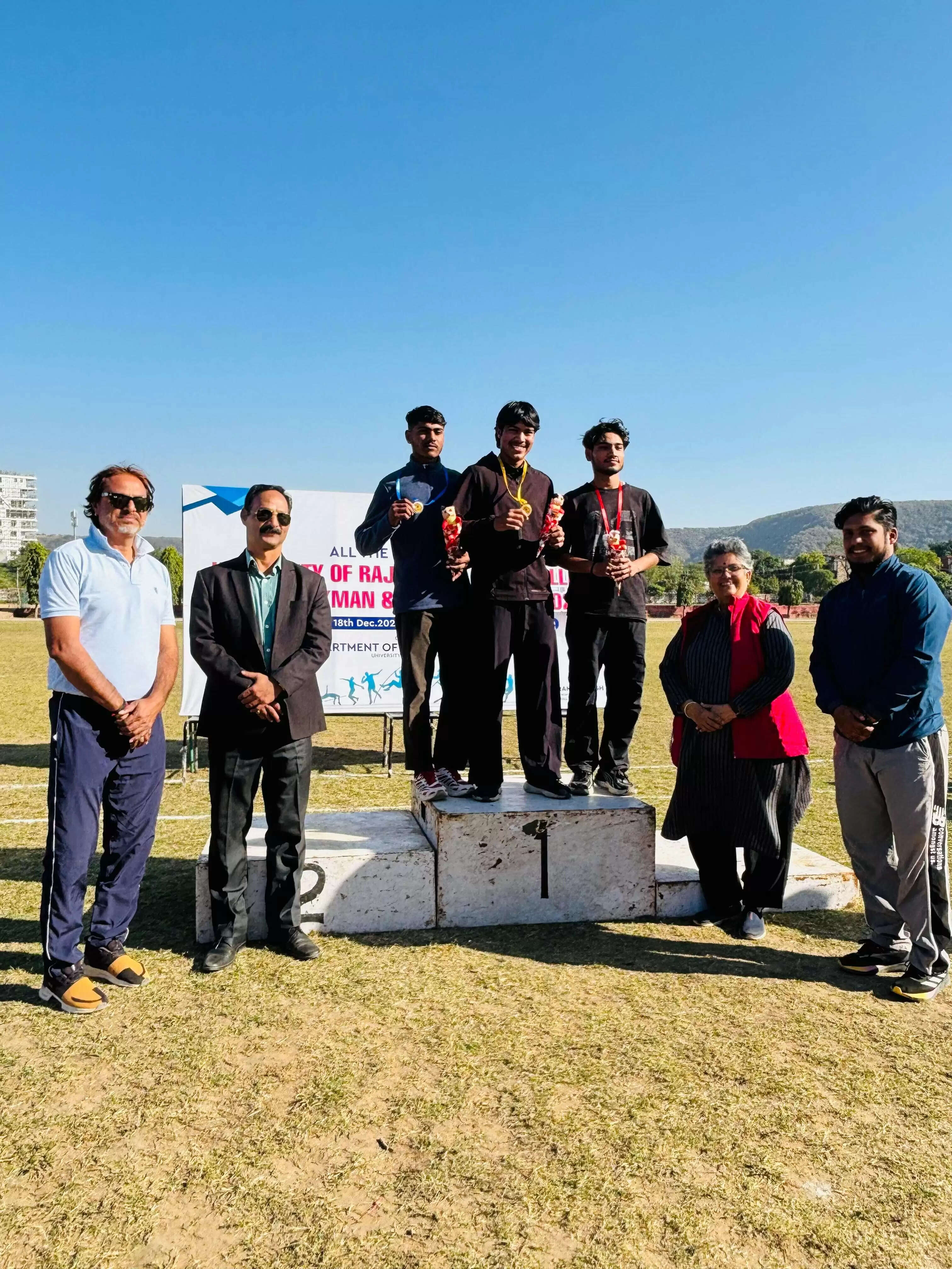 एथलेटिक्स प्रतियोगिता के दूसरे दिन खिलाड़ियों का शानदार प्रदर्शन