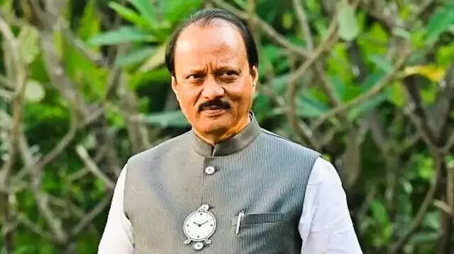 (लीड) महाराष्ट्र के उपमुख्यमंत्री अजित पवार समेत पांच लोगों की विमान दुर्घटना में मौत