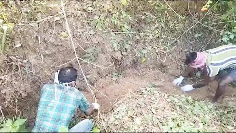 जशपुर : हत्या कर दफना दिया शव, पुलिस ने पांच दिन बाद कब्र से निकाला शव
