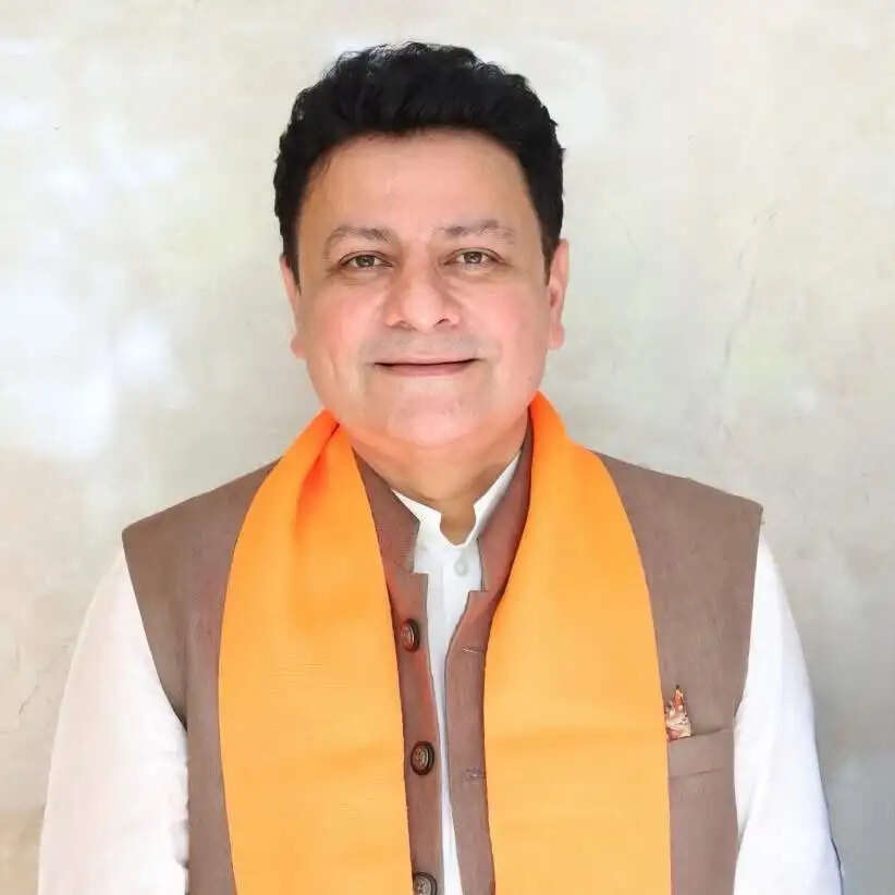 धर्मशाला में सीजीएचएस वेलनेस सेंटर खुलने से करीब एक लाख परिवारों को होगा फायदा : सुधीर शर्मा