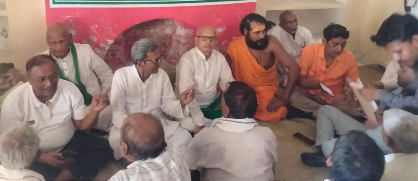 धान की नर्सरी और रोपाई के लिए नहर संचालन पर किसानों की सहमति