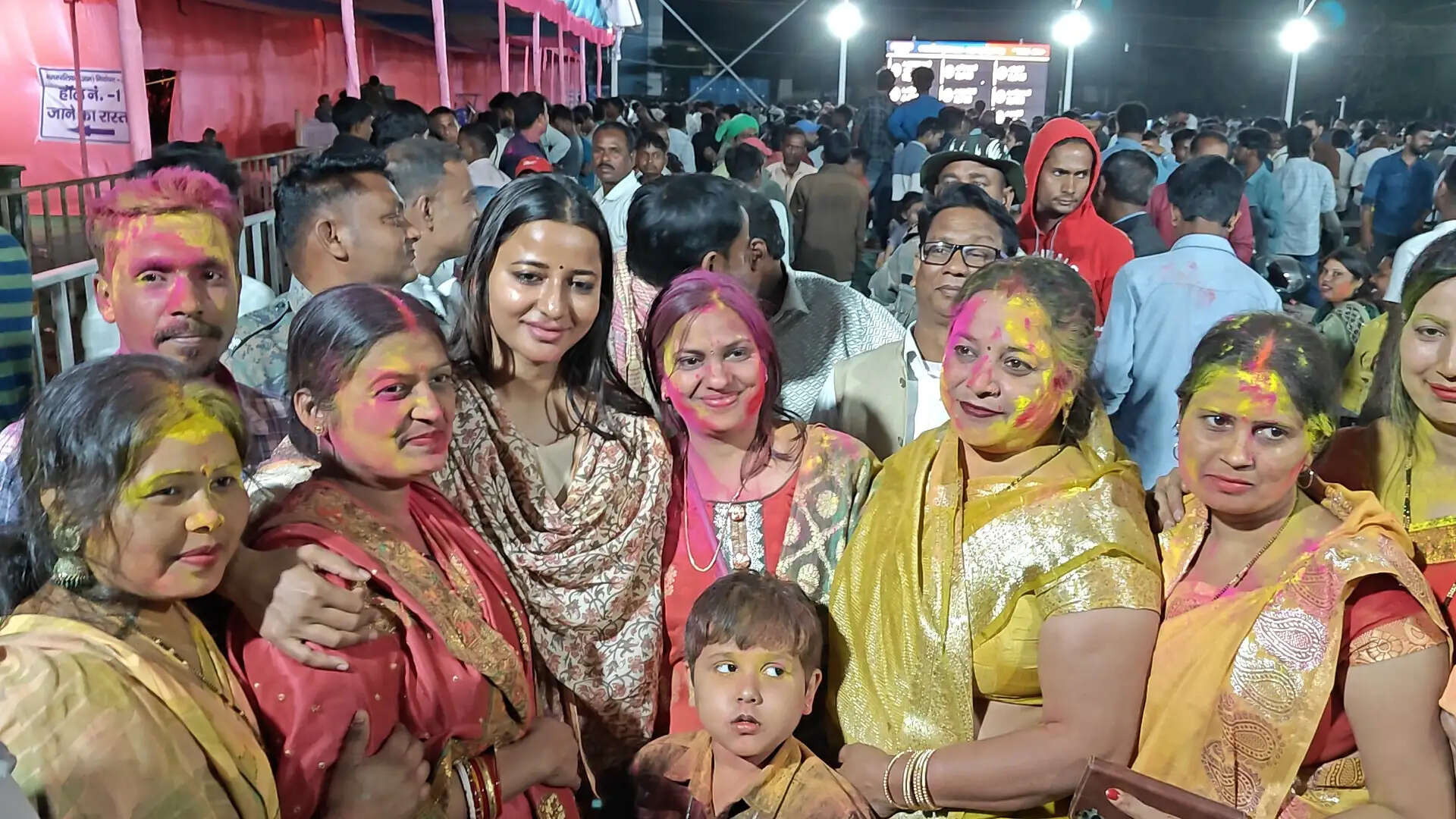 सांसद का सामूहिक विवाह नहीं आया काम, जनता ने नकारा : अंबा