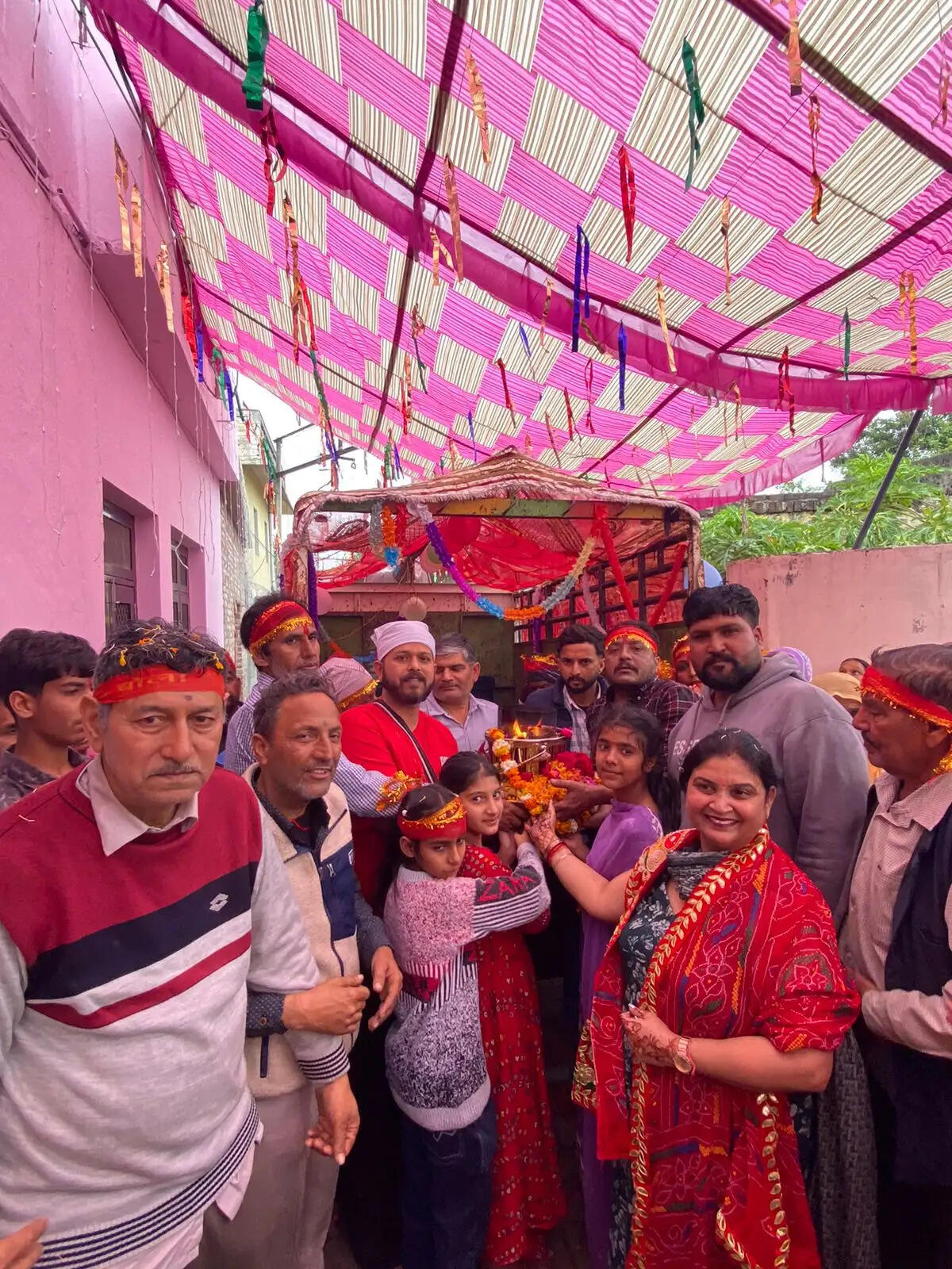 पूबोवाल में मां वैष्णो जी का भव्य स्वागत, नौ दिन जलेगी अखंड ज्योति