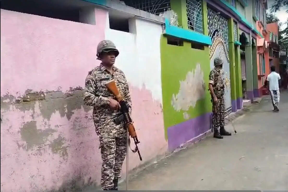 मदरसा फंडिंग मामले में बंगाल में टीएमसी नेता के घर उप्र एटीएस का छापा