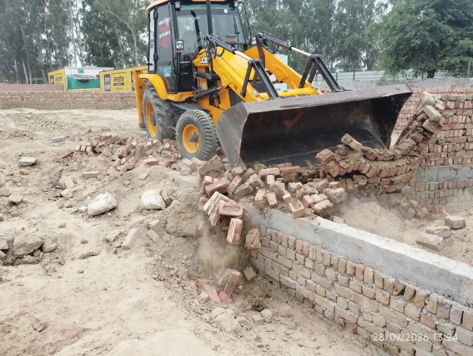 जींद : अवैध कॉलोनियों पर चला पीला पंजा, डीटीपी ने चेताया