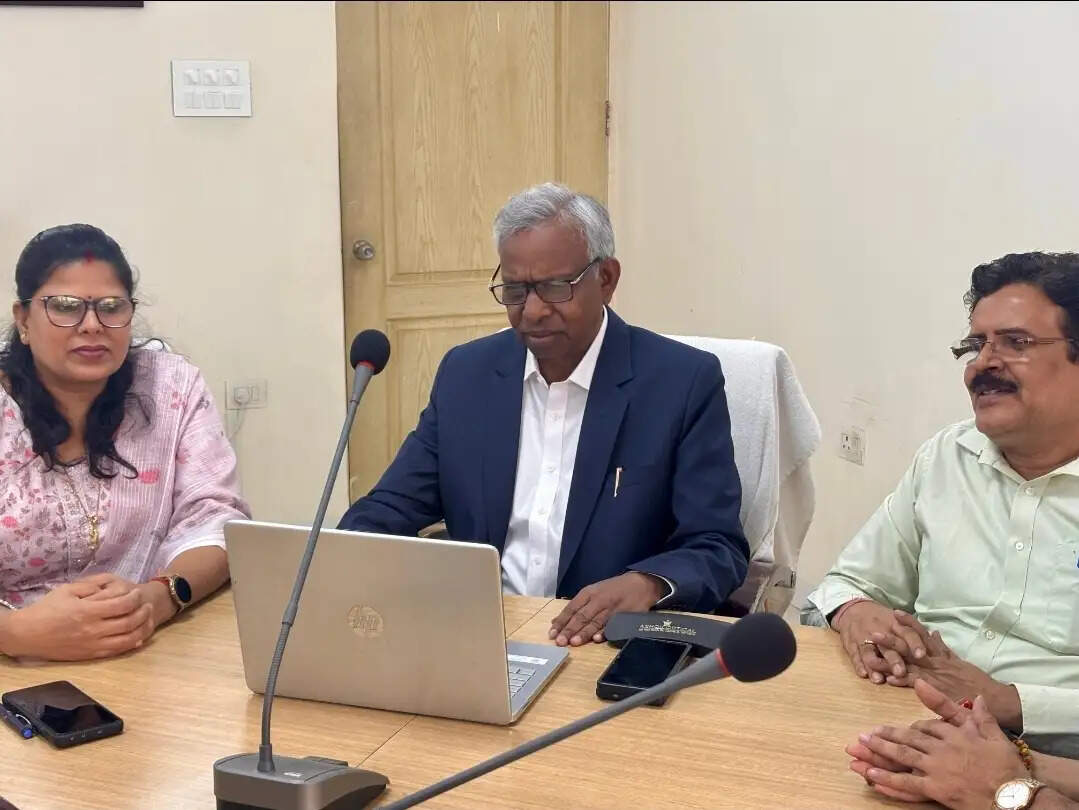 जैक इंटर का रिजल्ट जारी, 96.68 प्रतिशत उत्तीर्णता के साथ बेटों से आगे रहीं बेटियां