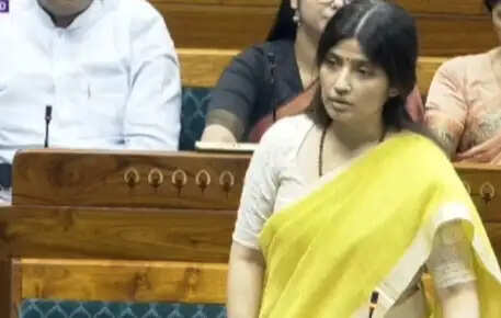 महिला आरक्षण में ओबीसी, अल्पसंख्यक महिलाओं के लिए अलग कोटा का हो निर्धारणः डिंपल यादव