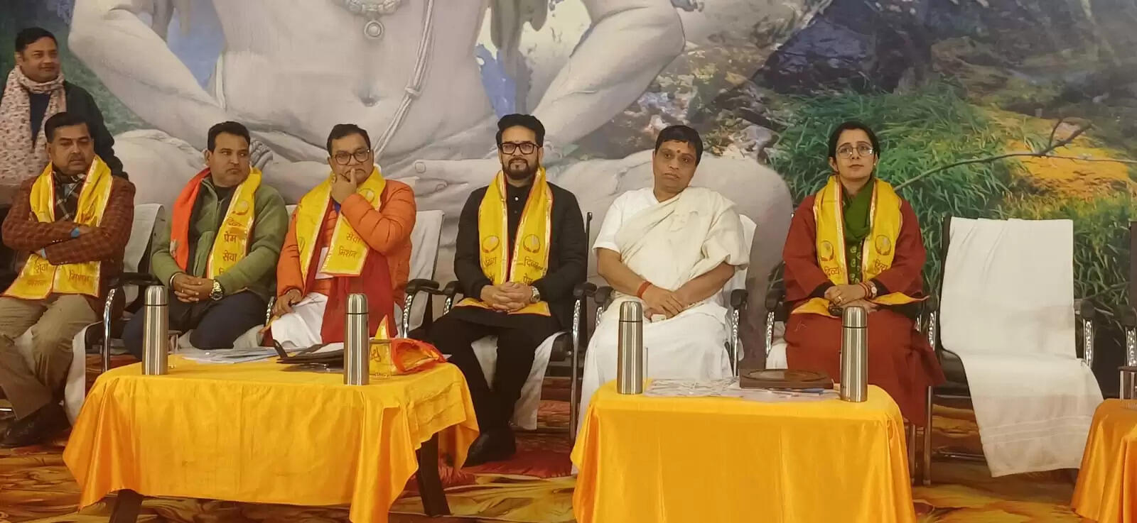 स्वामी विवेकानंद युवाओं के साथ पूरे भारत के प्रेरणा स्रोत : अनुराग ठाकुर