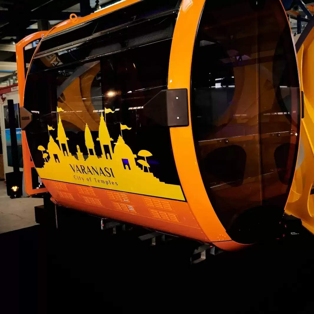 वाराणसी में पब्लिक ट्रांसपोर्ट रोपवे के केबिन कार की डिजाइन यूरोपियन सरीखी