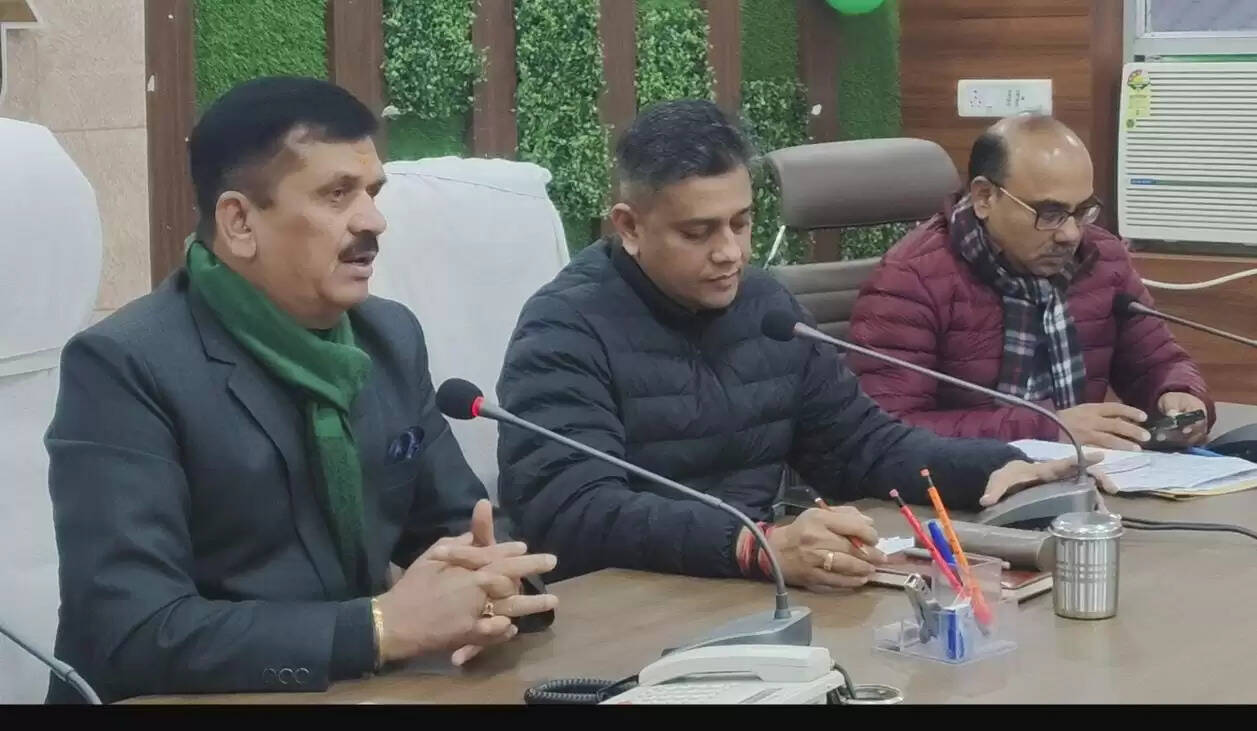 नशीली दवाओं की अवैध बिक्री पर सख्ती, दोहरी बिक्री पर होगी कड़ी कार्रवाई : जिलाधिकारी