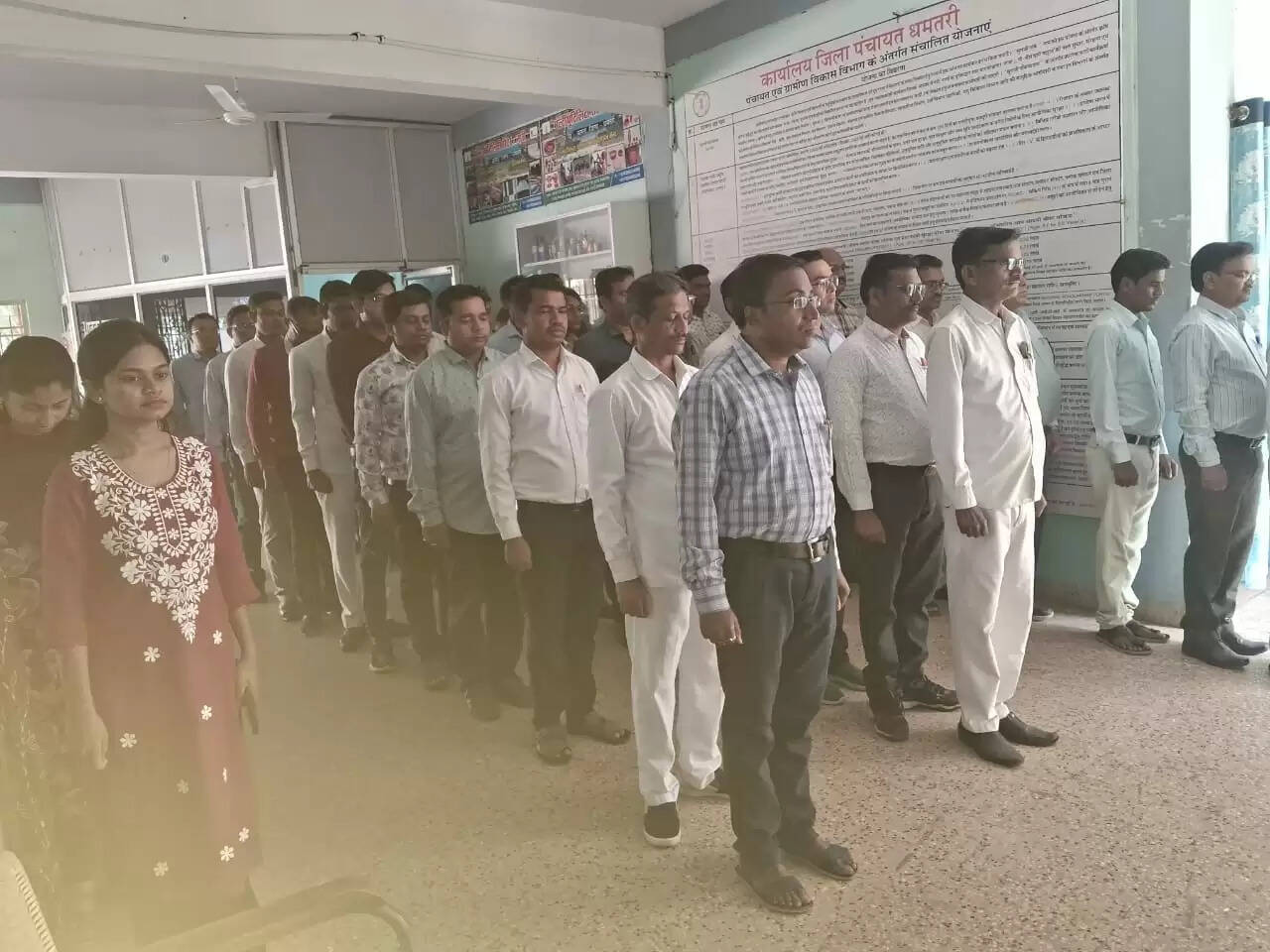 राष्ट्रपिता महात्मा गांधी सहित वीर बलिदानियों को दी गई श्रद्धांजलि