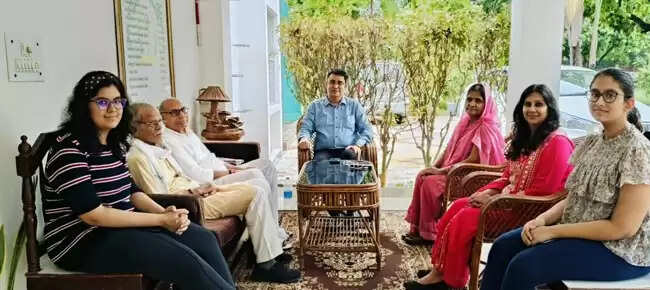 बाल दिवस विशेष :आईएएस बनना चाहती है सबसे कम उम्र की ब्लागर व ’राष्ट्रीय बाल पुरस्कार’ विजेता अक्षिता