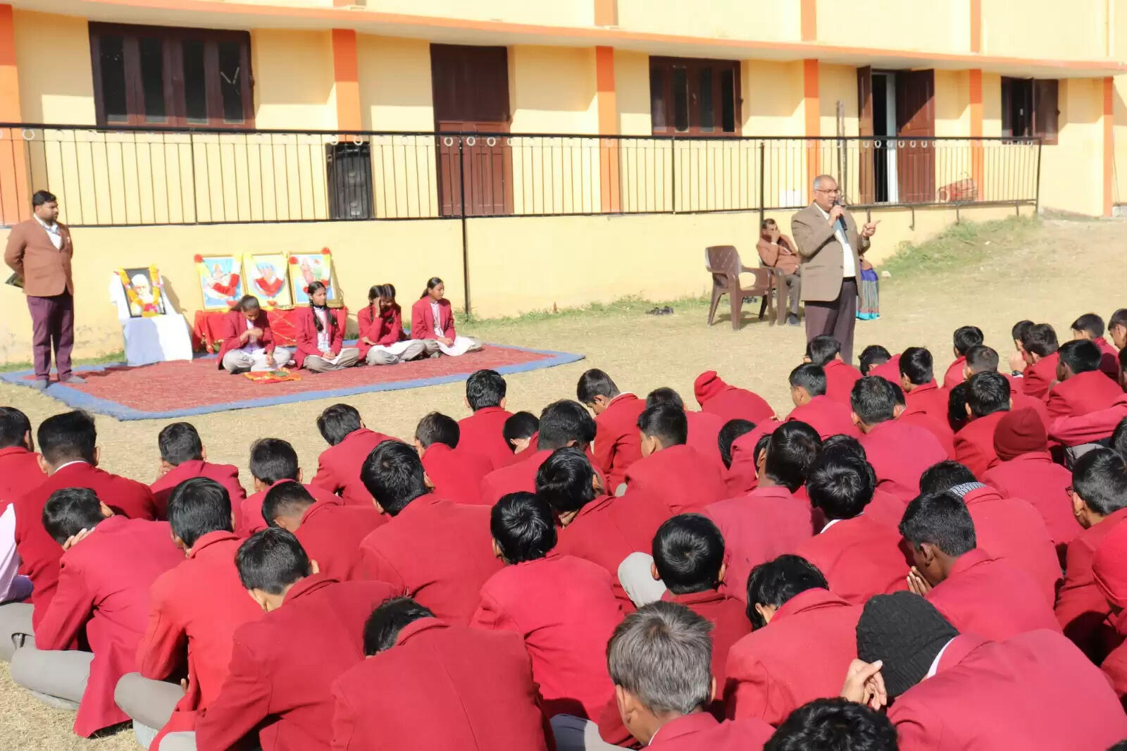 शिशु मंदिर में मनी मालवीय और वाजपेयी की जयंती