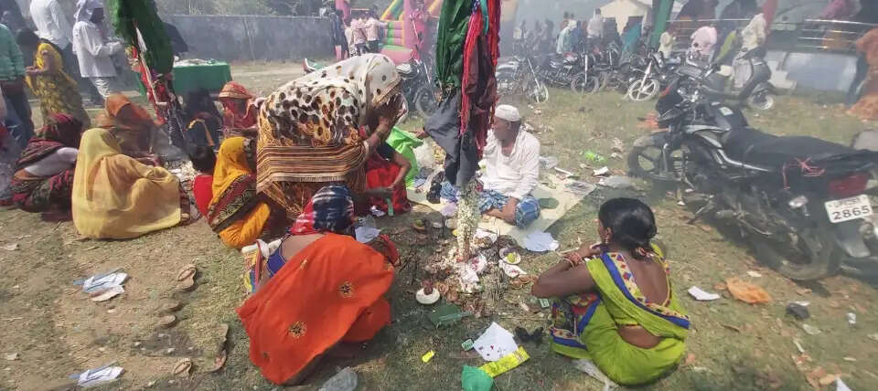 जौनपुर के खेतासराय में लगने वाला गाजी मियां के मेले पर लगा प्रतिबंध
