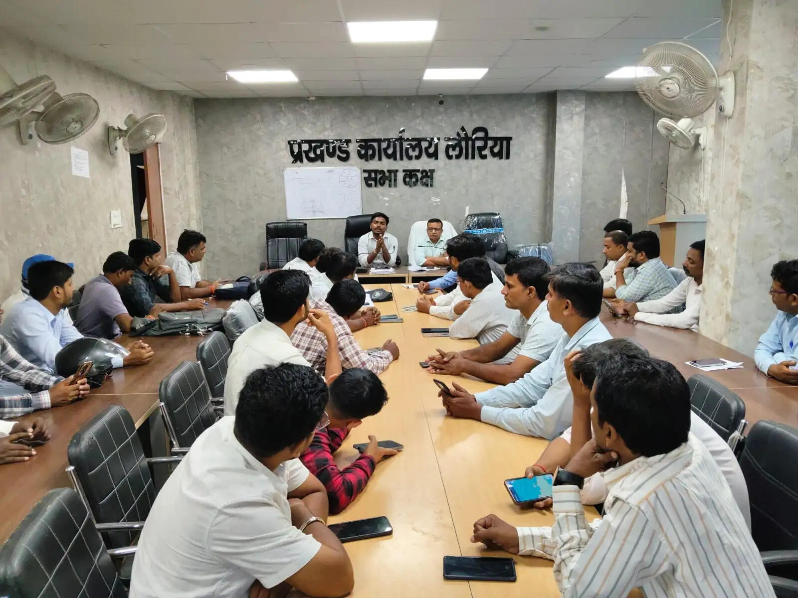 पश्चिमी चंपारण की 19 पंचायतों में सरकारी परिसंपत्तियों के कायाकल्प का बड़ा प्लान, 190 योजनाएं चिन्हित